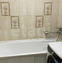 Продажа 2-комн квартиры на вторичном рынке Коломна, Окский проспект,  д. 3