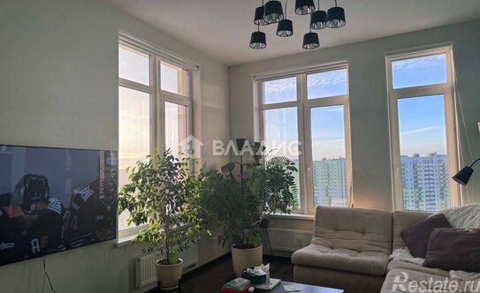 Продажа 1-комн квартиры на вторичном рынке ул Бестужевская,  д. 5