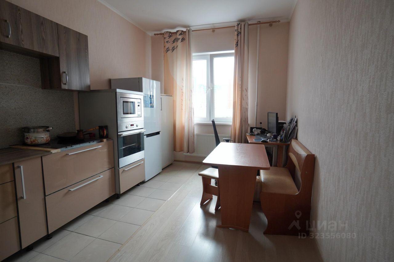 Продажа 1-комн квартиры на вторичном рынке Голубое пгт, улица Трехсвятская, 22