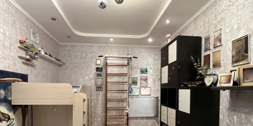 2-комн квартира Боженко,  д. 10,  к. 3