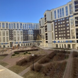 Продажа 2-комн квартиры на вторичном рынке проспект Авиаконструкторов,  д. 54 с1