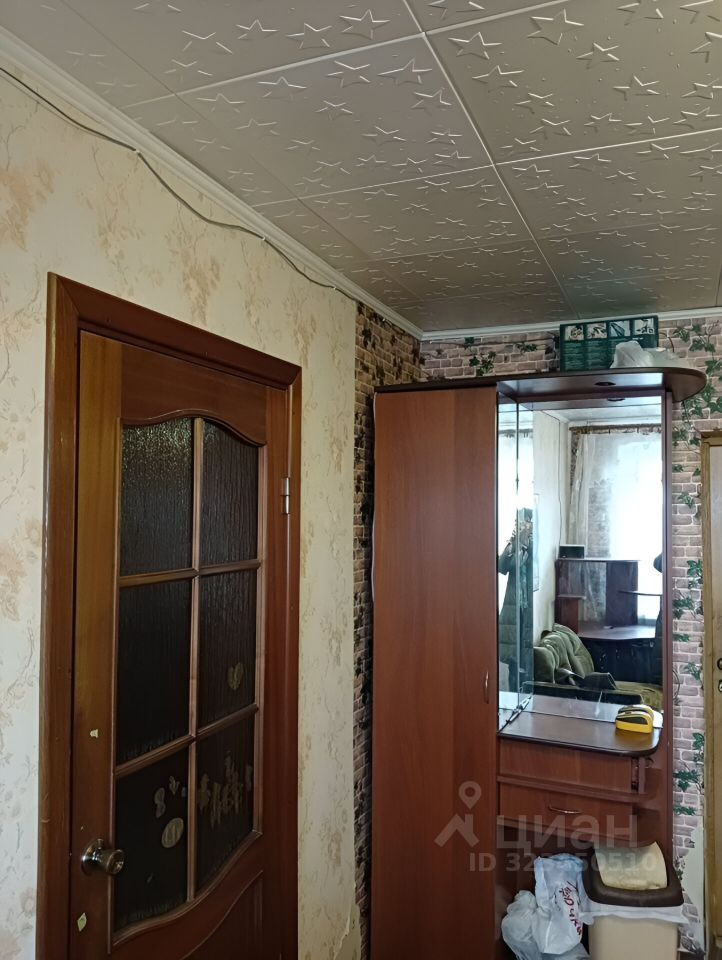 Продажа комнаты Колпино, Заводской проспект, 60