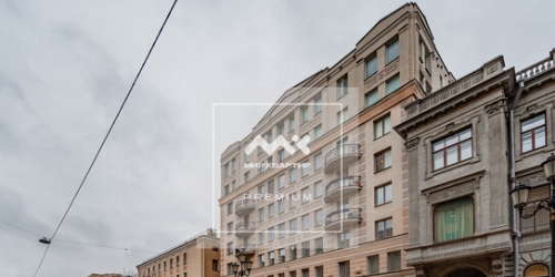 4-комн квартира ул Захарьевская,  д. 33