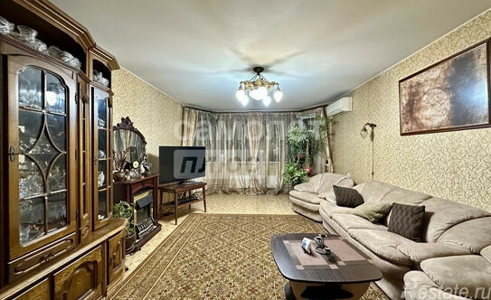 Продажа 4-комн квартиры на вторичном рынке ул Верхние Поля,  д. 6