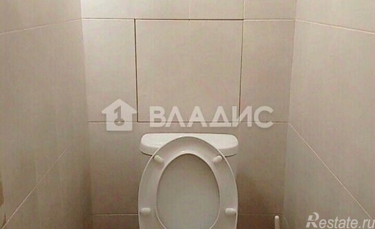 Продажа 2-комн квартиры на вторичном рынке улица Шолохова,  д. 12