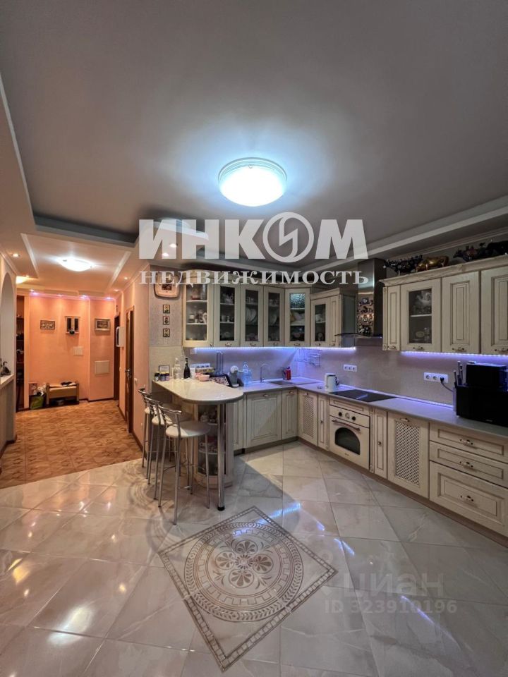 Продажа 3-комн квартиры на вторичном рынке Химки, Молодежная улица, 2А