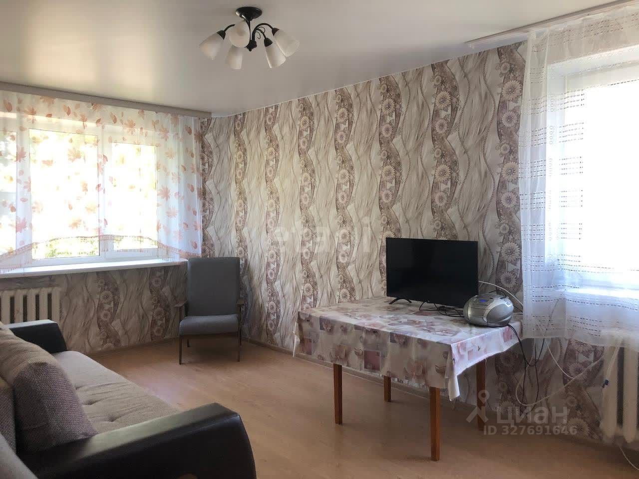 Продажа 3-комн квартиры на вторичном рынке пос. Глажево, 7