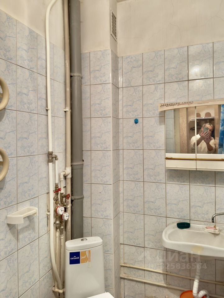 Продажа 1-комн квартиры на вторичном рынке Бумажная улица, 22к2