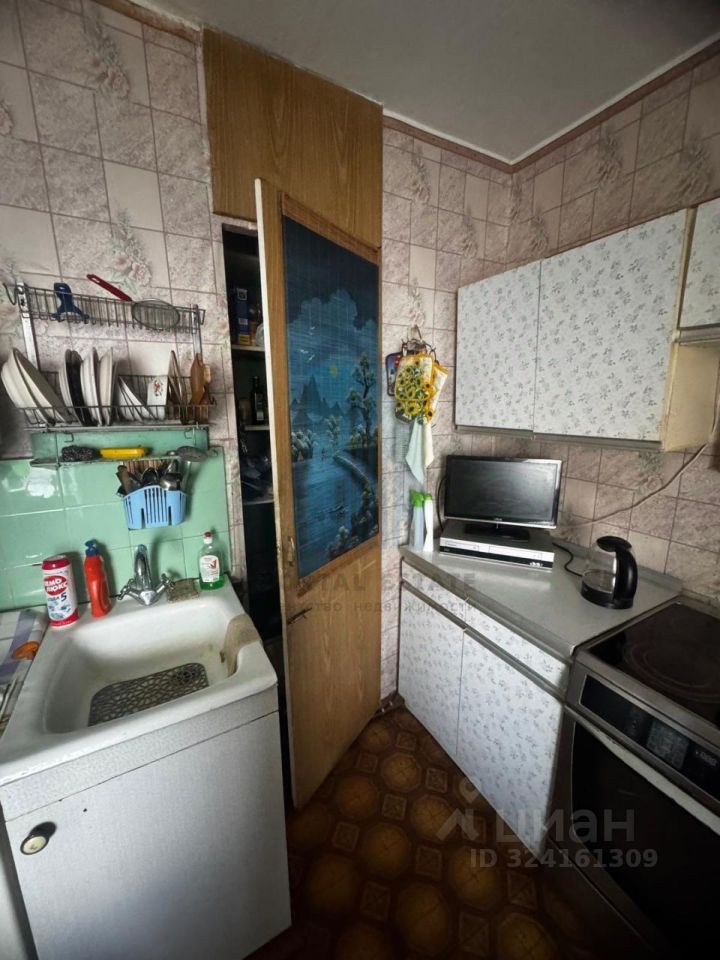 Продажа 2-комн квартиры на вторичном рынке улица Академика Янгеля, 4