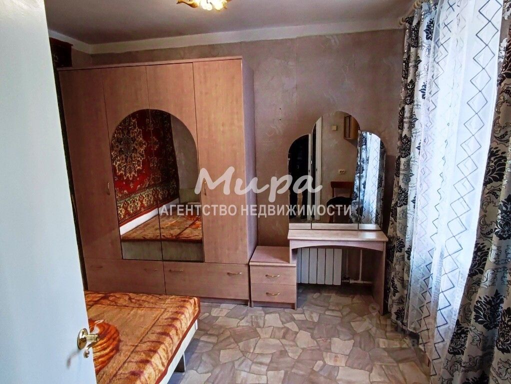 Аренда 2-комн квартиры на вторичном рынке Люберцы, Октябрьский проспект, 42