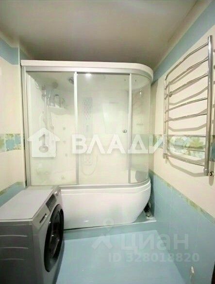Продажа 3-комн квартиры на вторичном рынке Апрелевка, улица Островского, 38