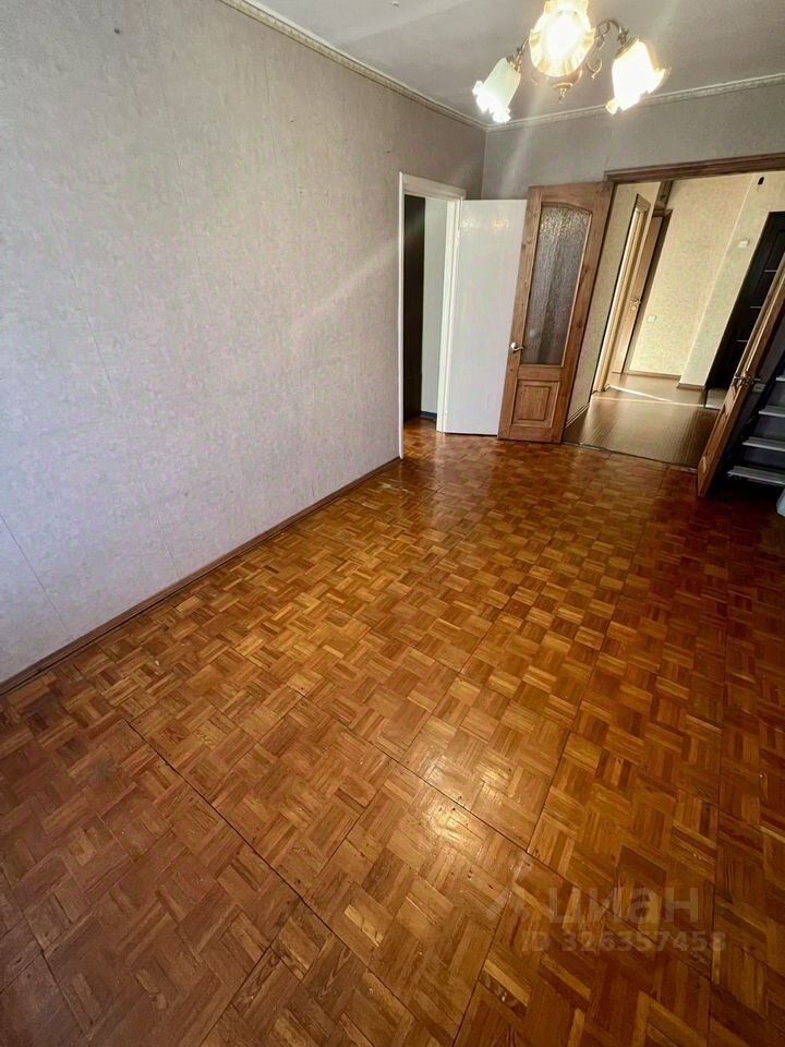 Продажа 3-комн квартиры на вторичном рынке с. Братовщина, улица Огородная, 24