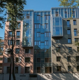 Продажа 4-комн квартиры на вторичном рынке Смольная наб,  д. 8,  к. 2