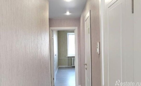 Продажа 3-комн квартиры на вторичном рынке Волхов, ул Профсоюзов,  д. 10А