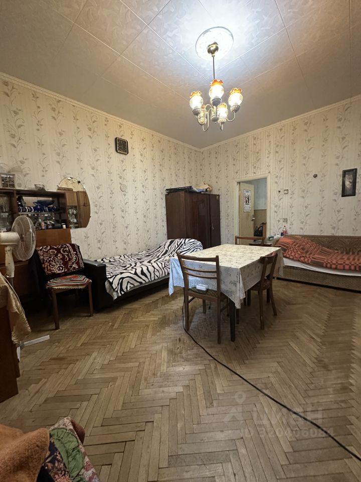 Продажа 2-комн квартиры на вторичном рынке набережная Обводного Канала, 127