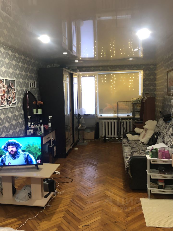 Продажа 1-комн квартиры на вторичном рынке Гатчина, проспект 25 Октября, 47