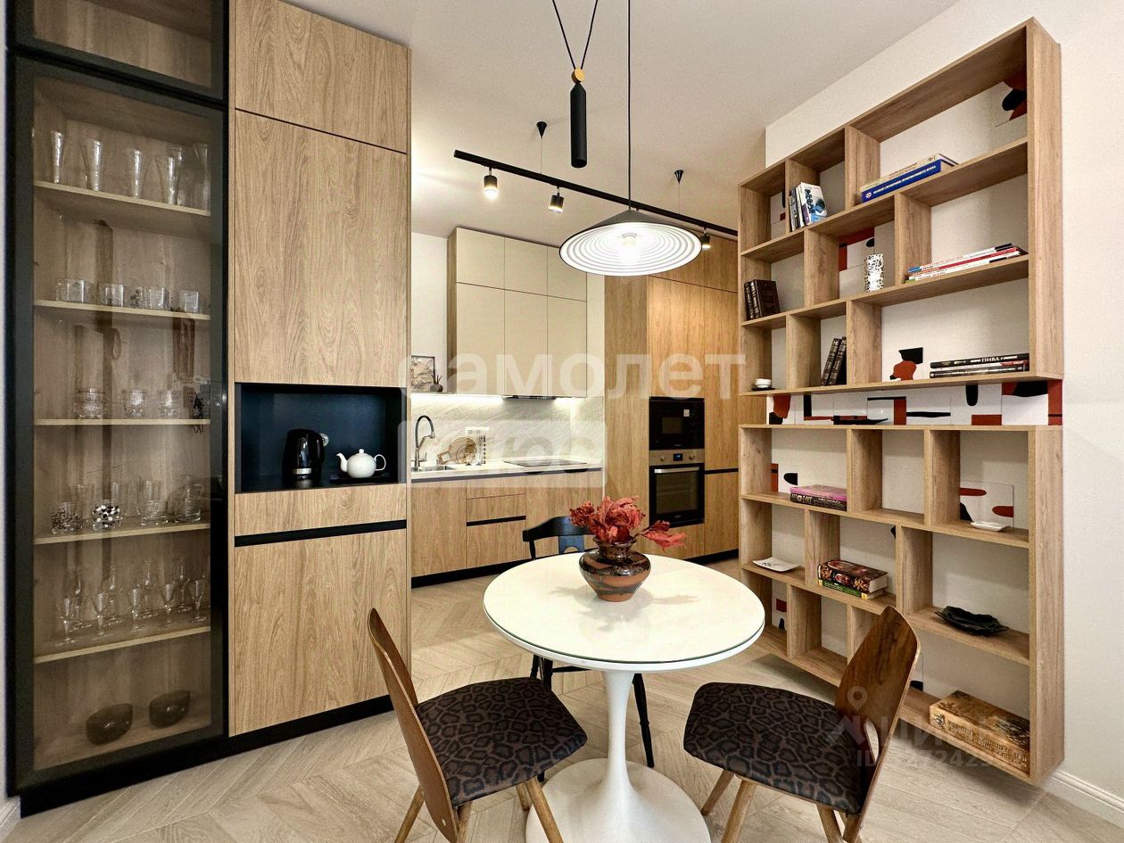 Аренда 2-комн квартиры на вторичном рынке Старопетровский проезд, 8