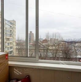 Продажа 4-комн квартиры на вторичном рынке ул Земляной Вал,  д. 25