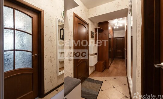 Продажа 3-комн квартиры на вторичном рынке Житомирская улица