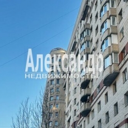 Продажа 2-комн квартиры на вторичном рынке Комендантский пр-кт,  д. 10,  к. 1