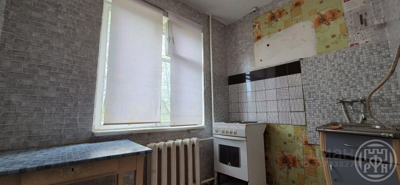 Продажа 2-комн квартиры на вторичном рынке пос. Заводской, 1