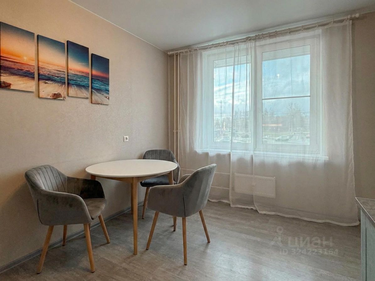 Продажа 1-комн квартиры на вторичном рынке проспект Маршала Блюхера, 7к3