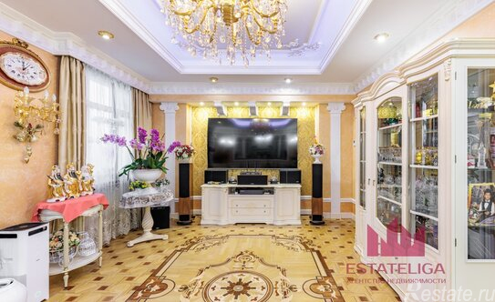 Продажа 4-комн квартиры на вторичном рынке Ломоносовский пр-кт