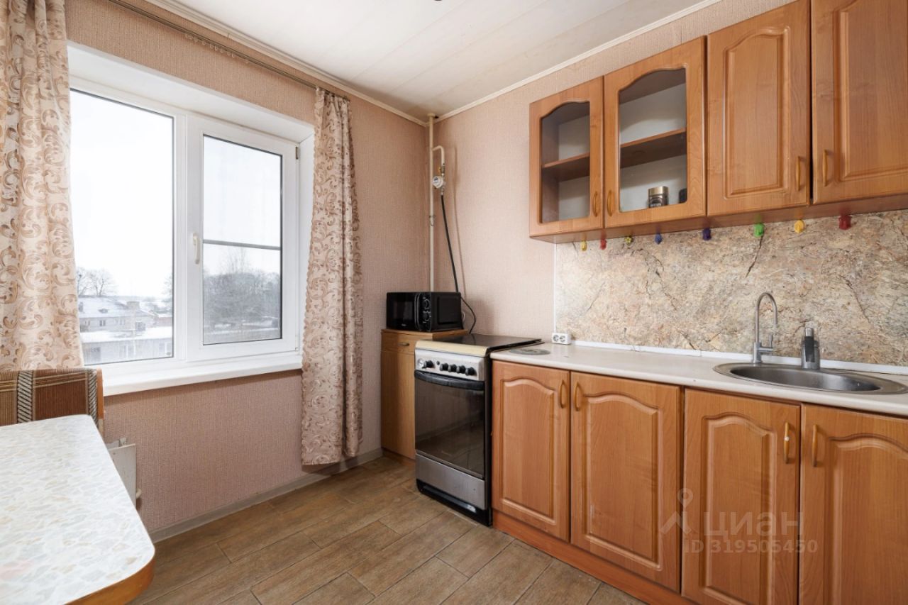 Продажа 3-комн квартиры на вторичном рынке д. Курковицы, 13