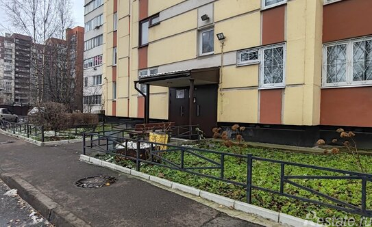 Продажа 2-комн квартиры на вторичном рынке Приморское шоссе