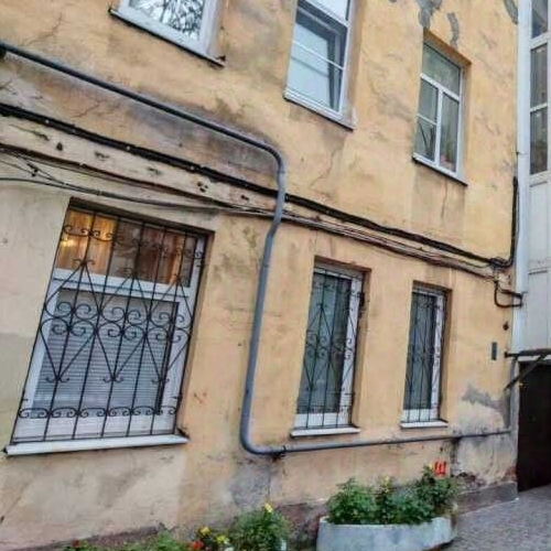 4-комн квартира Лодейнопольская улица, 2