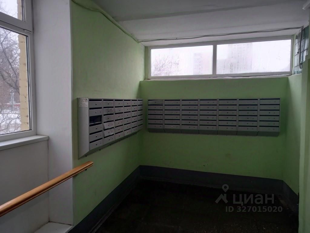 Продажа 2-комн квартиры на вторичном рынке Одинцово, Солнечная улица, 16