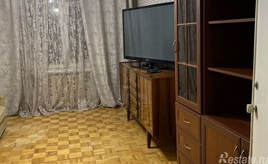 Аренда 2-комн квартиры на вторичном рынке ул Вятская,  д. 51