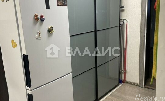 Продажа 2-комн квартиры на вторичном рынке Байконурская улица,  д. 7 к1