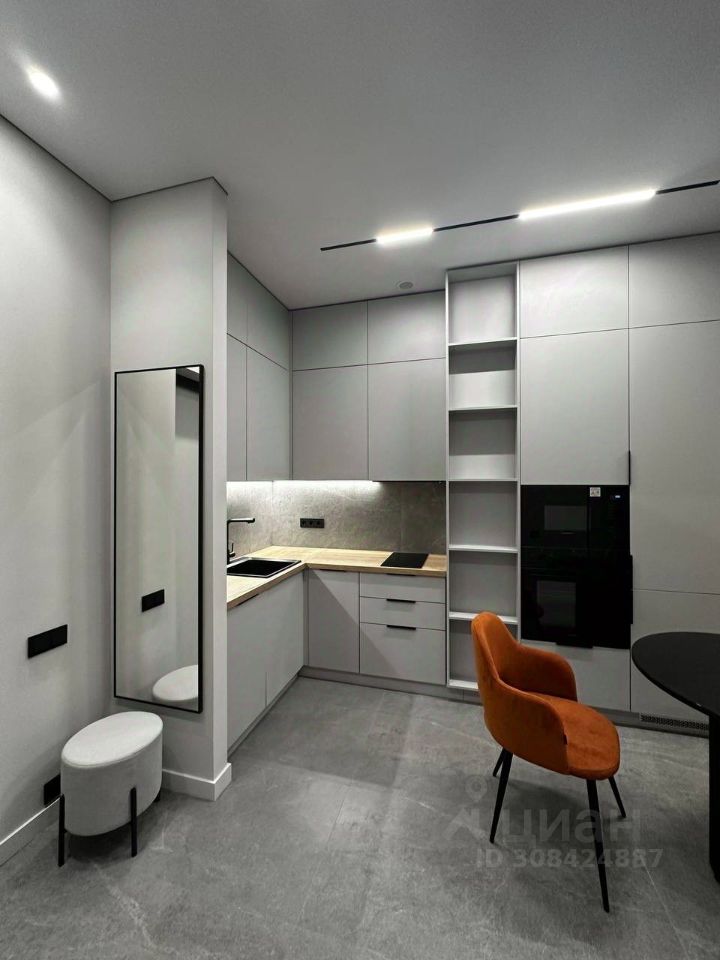 Аренда 2-комн квартиры на вторичном рынке Севастопольский проспект, 22А