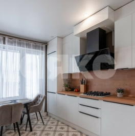 Продажа 3-комн квартиры на вторичном рынке Красный Посёлок, улица Фадеева,  д. 4