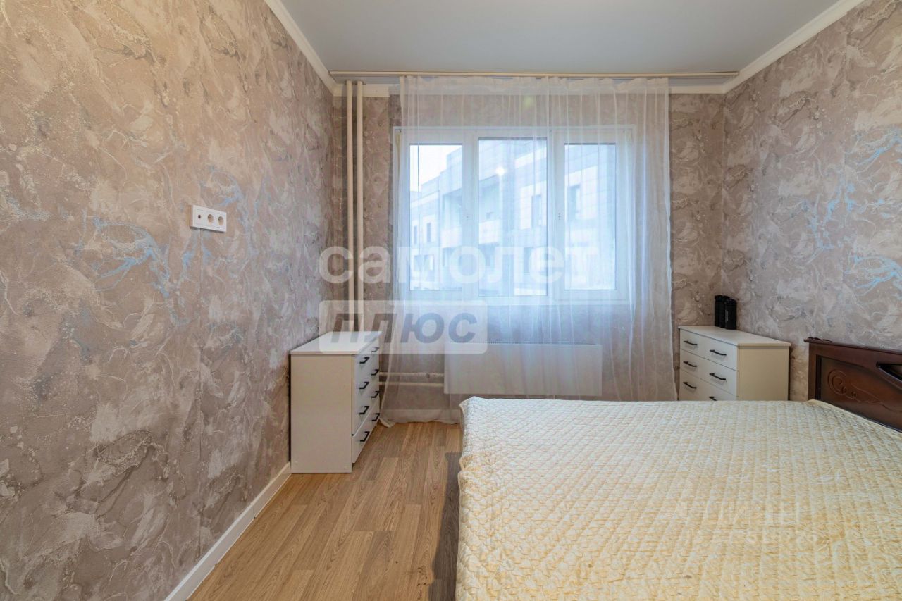 Продажа 3-комн квартиры на вторичном рынке Жуковский, улица Гагарина, 62