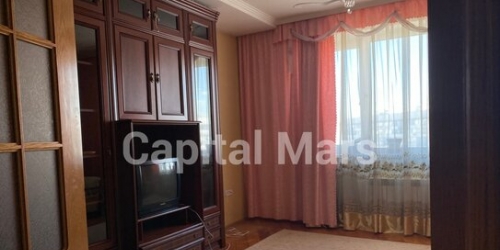 3-комн квартира улица Лескова,  д. 30