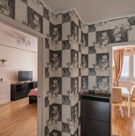 Продажа 1-комн квартиры на вторичном рынке ул Оптиков,  д. 52,  к. 2 литера Д