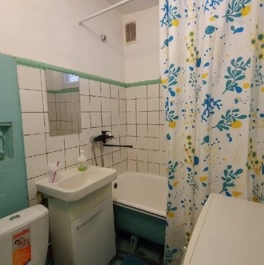 Продажа 1-комн квартиры на вторичном рынке Федора Полетаева ул,  д. 5 к4