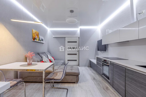 Продажа 2-комн квартиры на вторичном рынке Железнодорожный пер.,  д. 12