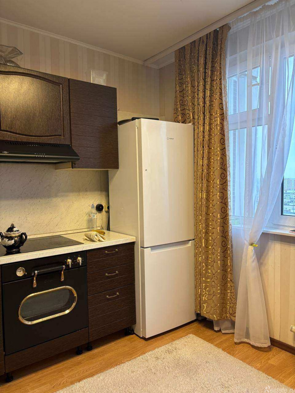 Продажа 3-комн квартиры на вторичном рынке Сумской проезд,  д. 3