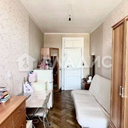 Продажа 4-комн квартиры на вторичном рынке Малый ПС пр-кт,  д. 1Б