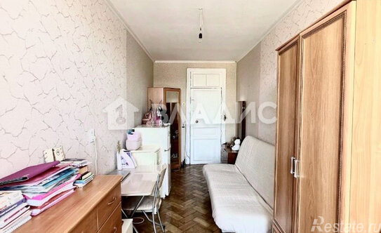 Продажа 4-комн квартиры на вторичном рынке Малый ПС пр-кт,  д. 1Б