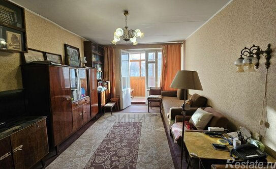 Продажа 2-комн квартиры на вторичном рынке улица Газопровод,  д. 3 к1