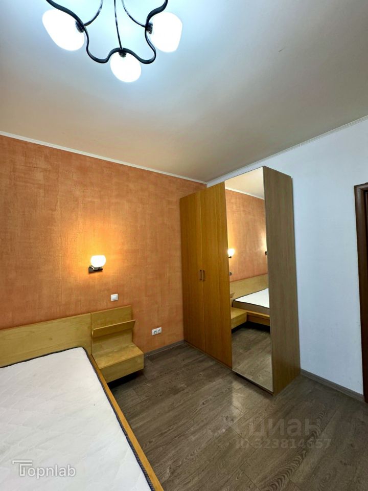 Продажа 2-комн квартиры на вторичном рынке Ленинский проспект, 147к2