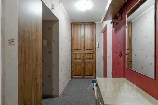 Продажа 2-комн квартиры на вторичном рынке Новолесная улица, 18К1