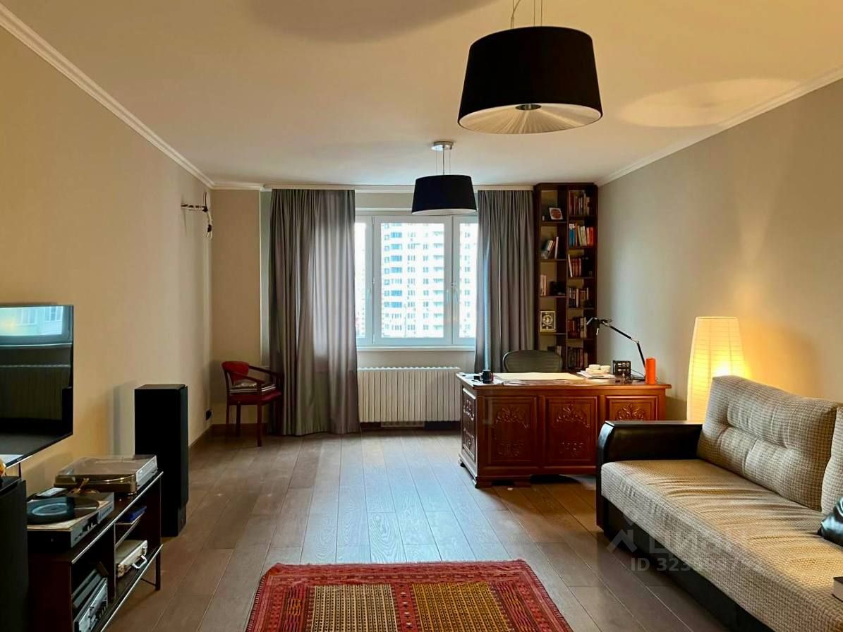 Аренда 2-комн квартиры на вторичном рынке Красногорск, бульвар Красногорский, 36