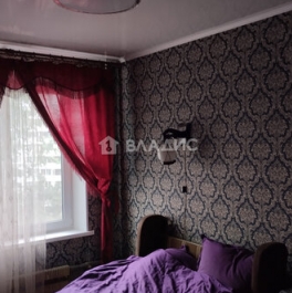 Продажа 2-комн квартиры на вторичном рынке ул Изумрудная,  д. 20