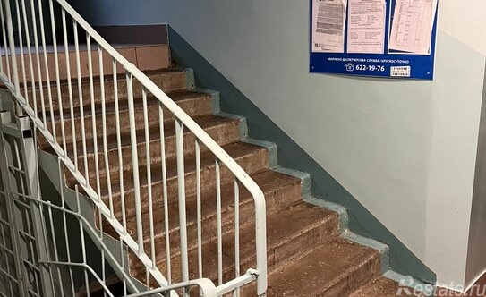 Продажа 2-комн квартиры на вторичном рынке улица Есенина,  д. 12 к1