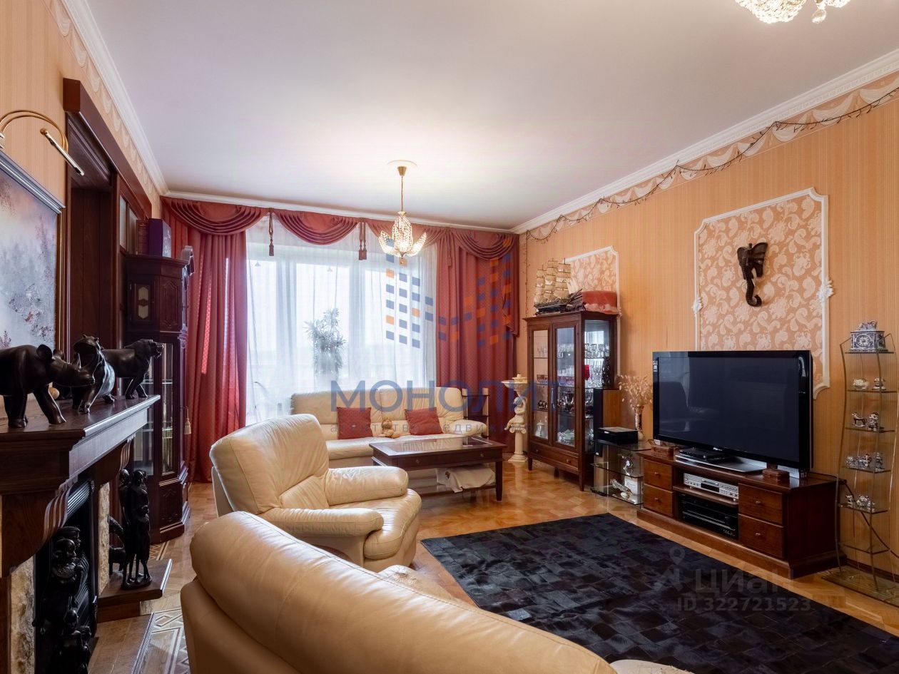 Продажа 3-комн квартиры на вторичном рынке улица Улофа Пальме, 1